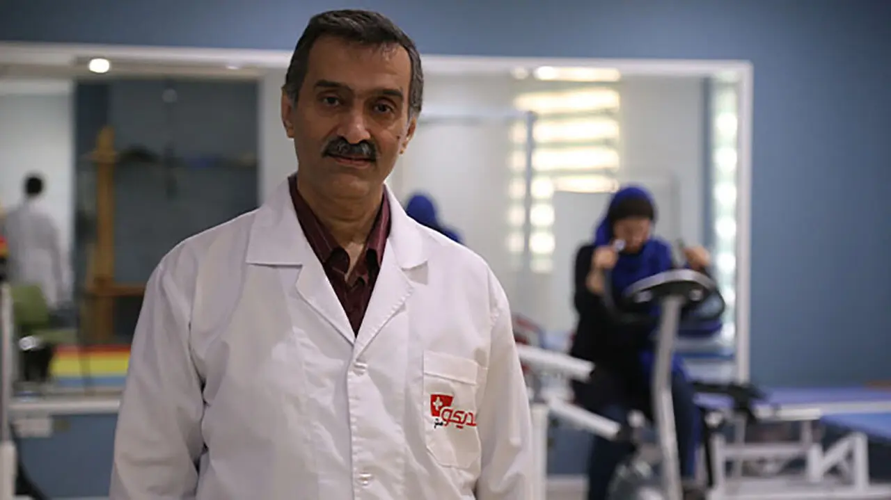 پیشگیری از گردن درد در رانندگی و مسافرت 