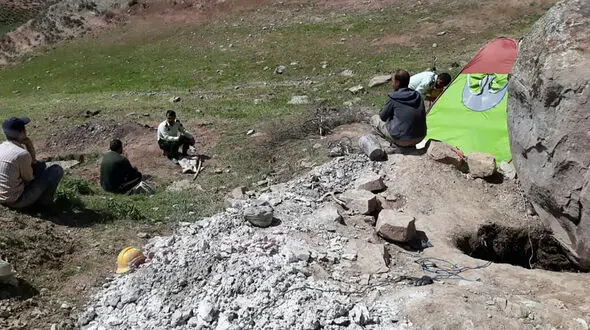 نقشه 17 مرد که به دنبال گنج بودند لو رفت / در خراسان شمالی فاش شد