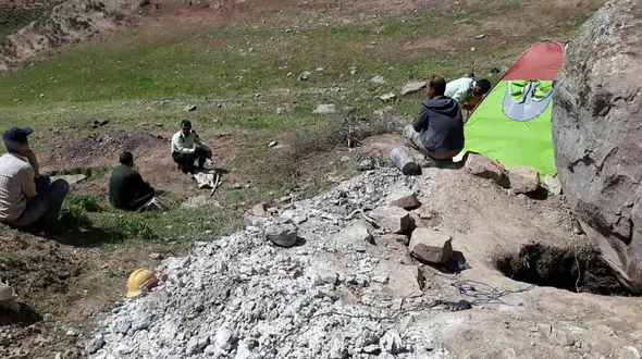 نقشه 17 مرد که به دنبال گنج بودند لو رفت / در خراسان شمالی فاش شد