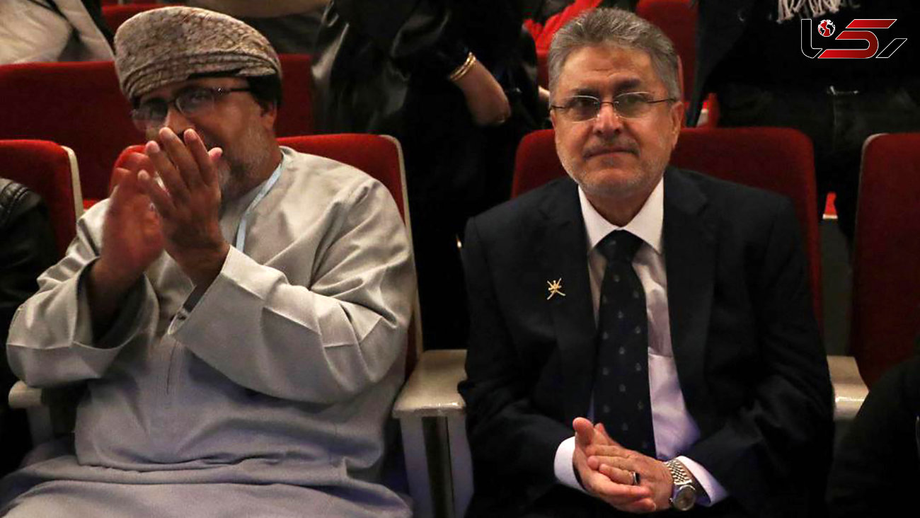 سفیر عمان در تالار وحدت مهمان جشنواره بین‌المللی تئاتر فجر بود