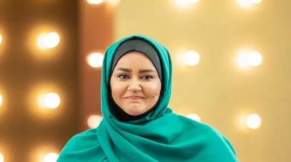 شیطنت نعیمه نظام دوست در پشت صحنه فیلم در استانبول و خوانندگی محلی و زیبای غلامرضا نیکخواه + فیلم