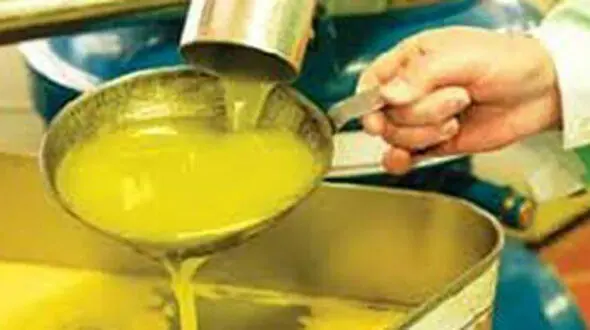 کشف کارگاه تولید روغن خوراکی غیر بهداشتی در ورامین