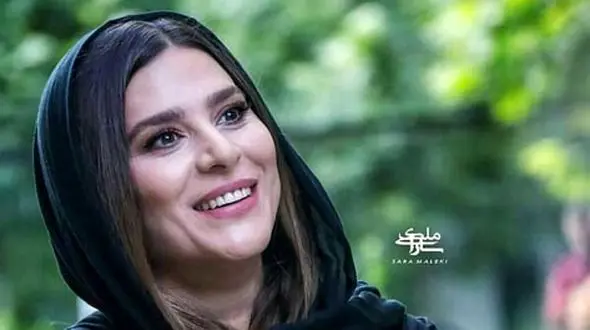 فیلم سکانس خندان/ سحر دولتشاهی در پشت صحنه بارکدمیخواد به خاطر خوجمل از شغلش استعفا بده 