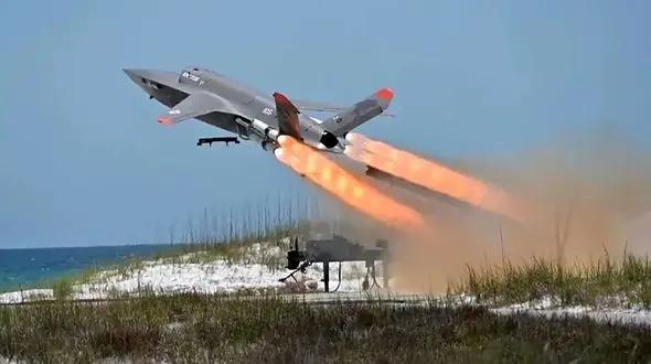 آسمان در تسخیر جنگنده‌های بدون خلبان؛ تهدیدات جدید در امنیت جهانی