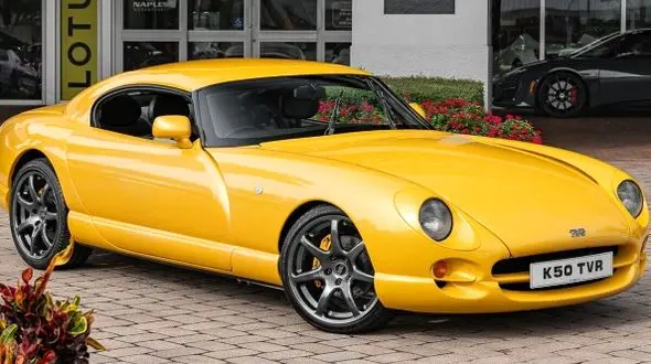 تی وی آر سربرا؛ کمیاب‌ ترین خودروی جهان را در تصاویر تماشا کنید