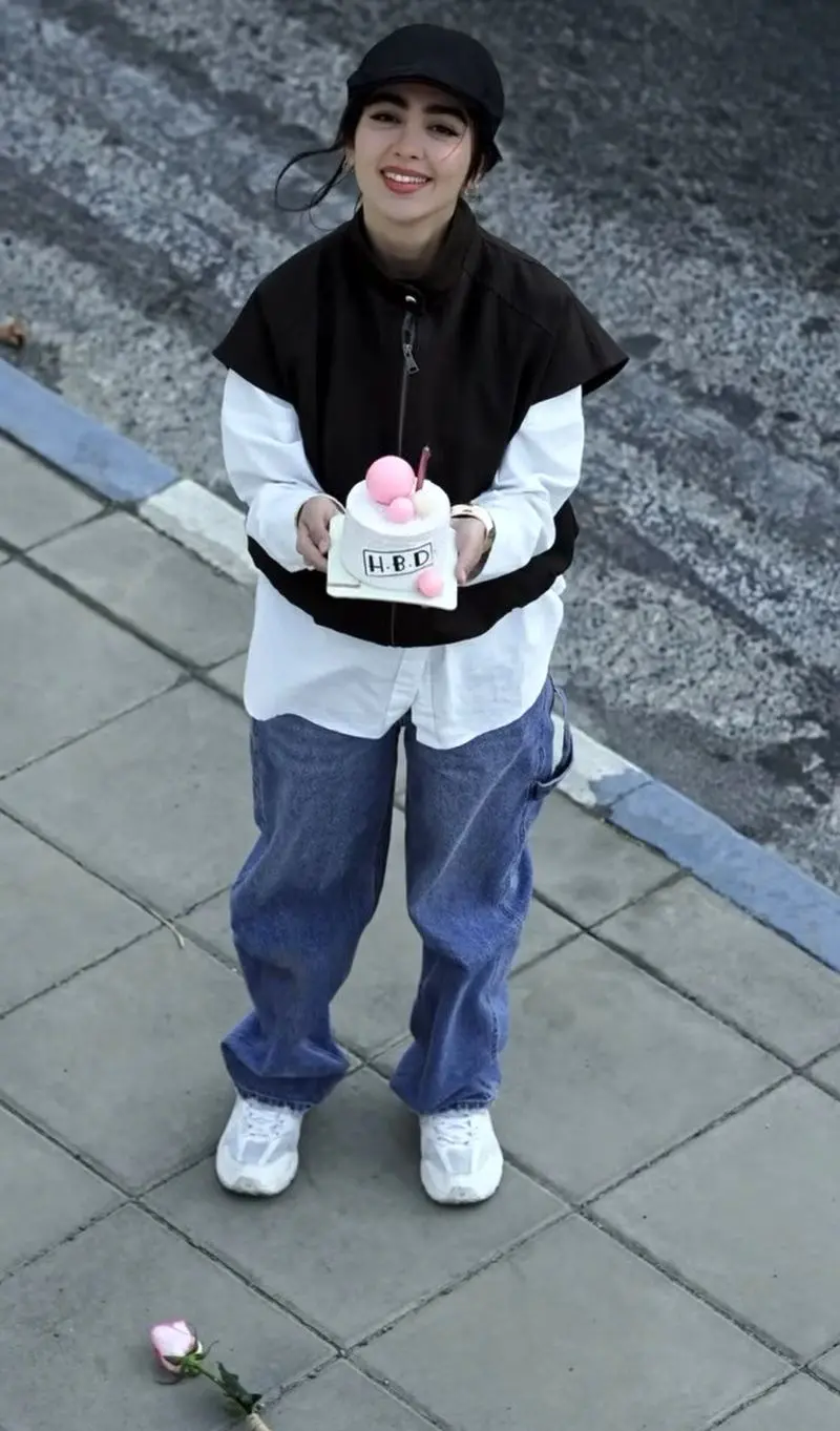 تولد سونیا حسینی در خیابان 3