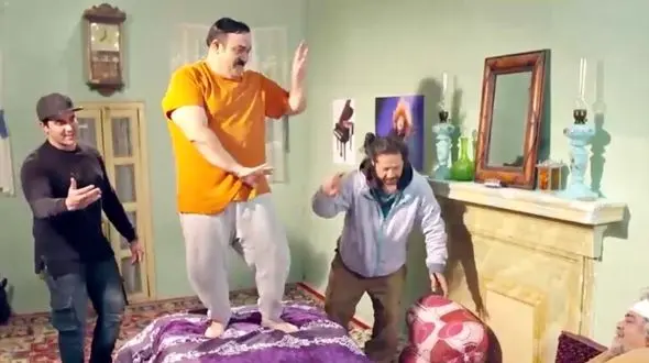 فیلم رقص قری و خنده دار مهران غفوریان / خودم بعدش زار زار گریه کردم!