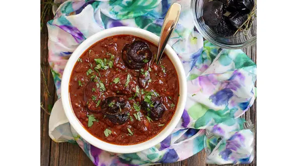 خوراک آلو با تزیین گشنیز