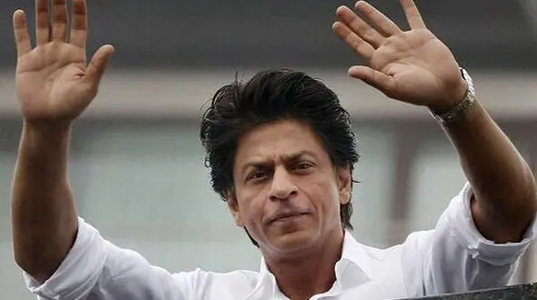 شاهرخ‌خان هم به جنگ کرونا رفت