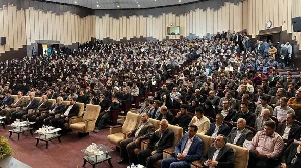 دانشجوی دانشگاه تبریز در حضور رئیس قوه قضائیه: بانک‌ها غلط می‌کنند بنگاهداری کنند