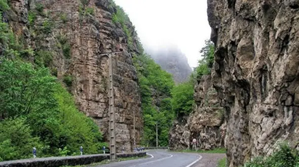 جاده چالوس در وضعیت خطر قرار گرفت
