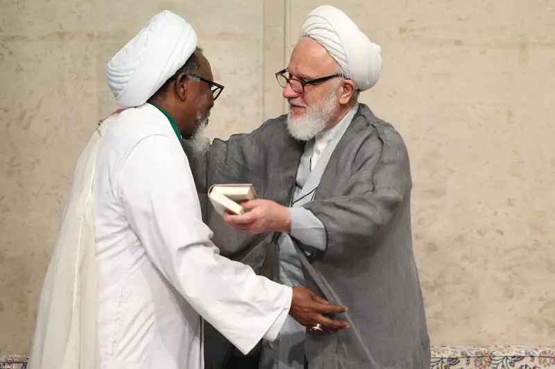 گرامیداشت عید میلاد پیامبر اکرم (ص) و امام صادق (ع) در حسینیه امام خمینی(ره) 