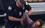 فیلم برخورد خشونت آمیز افسر پلیس با زن جوان +تصاویر