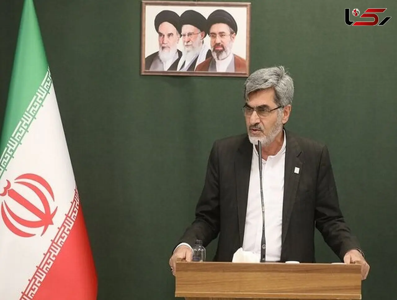 حمله تند کوچک‌زاده به پسر پزشکیان در مجلس: بچه دبستانی بیشتر از شما می‌فهمد!