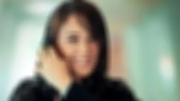 این زن ساقی سینمای ایران است / عکس و فیلم خیره کننده از خانم بازیگر چشم گربه ای!