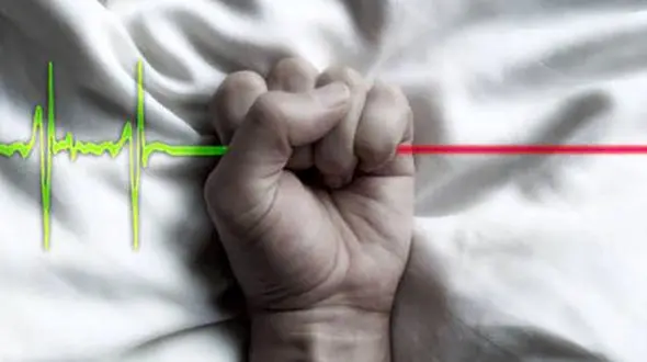 ماجرای خودکشی دختر جوان در دوره آموزشی چه بود؟ / در کرمانشاه رخ داد