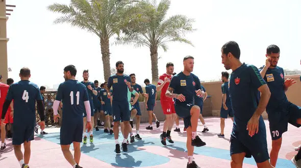 حضور دختران مجرد در اردوی پرسپولیس در امارات!