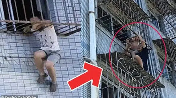 آویزان ماندن کودک از حفاظ طبقه ششم ساختمان! + فیلم