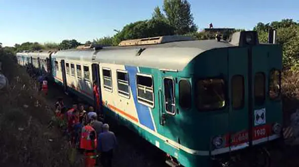 تصادف خونین دو قطار مسافربری در ایتالیا