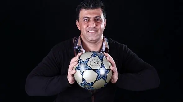 قاسمی:  استقلال؟ حسینی در حد گلری لیگ دسته سوم هم نیست!