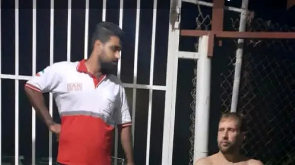 عملیات نفسگیر در بندر دلوار برای زنده ماندن قایقران روسی + عکس