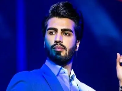 فیلم / رهام هادیان ماکان بند : یک دختر 18 ساله حرف های من رو شنود میکرد / یک عروسک براش کافی بود