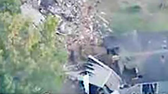 سقوط هواپیما روی خانه