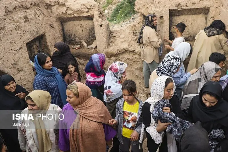 دعا و نیایش به هنگام مراسم تندرستون
