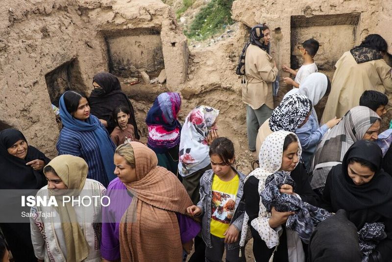 دعا و نیایش به هنگام مراسم تندرستون