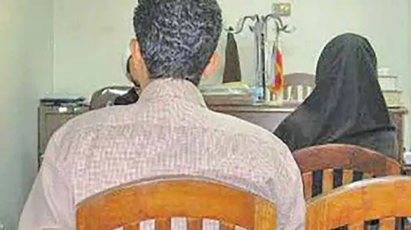 گواهی جعلی برای مدرسه دخترانه ! / فرزین مرا به شدت کتک زد!