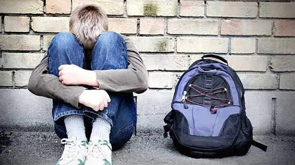 رهایی تلخ  پسر 12 ساله  در طلاق پدرو مادر بی رحم