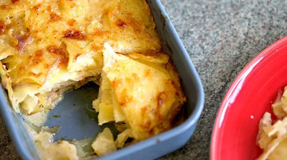 گراتین سیب زمینی یک غذای فرانسوی+دستور پخت