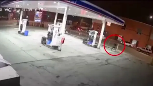 فیلم لحظه شلیک مرگبار پلیس آمریکا به پسر 13 ساله سیاه پوست