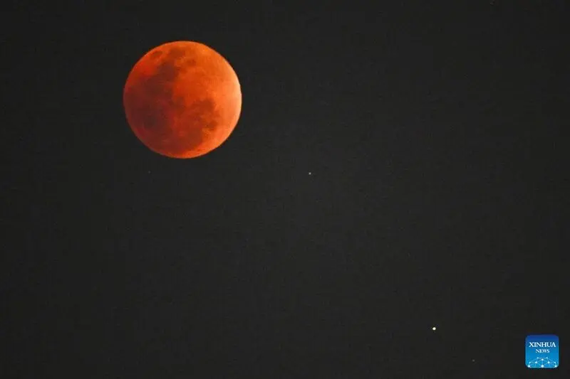 Lunar eclipse8