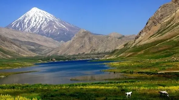 احتمال فعال شدن آتشفشان دماوند وجود دارد! / استاد زلزله شناسی خبر داد 