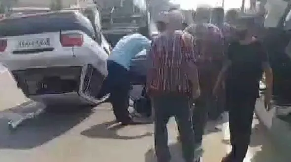 واژگون شدن پراید در آزادشهر + فیلم