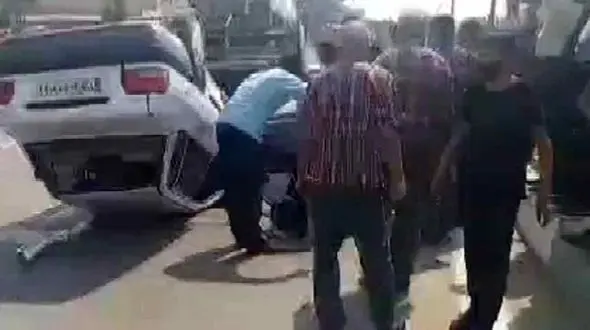 واژگون شدن پراید در آزادشهر + فیلم