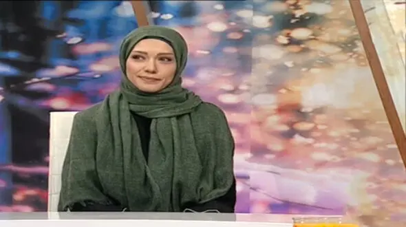 بغض بازیگر معروف تلویزیون در برنامه زنده شکست + فیلم 