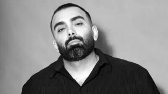 دانلود آهنگ جدید «دو تا قلب» مسعود صادقلو/ تو خود عشقی من میخوام با تو عشق کنم+ موزیک ویدئوی جذاب