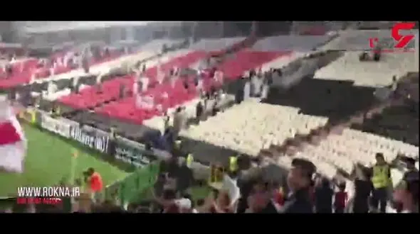 فیلم / درگیری هواداران پرسپولیس با هواداران الاهلی / مهدی طارمی دخالت کرد