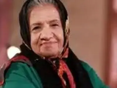 فیلم/گیتی معینی: بچه‌هایم را با دمپایی کتک می‌زدم