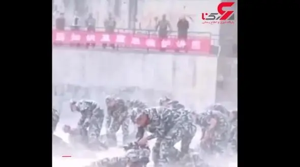 عمل جالب سرباز حین تمرین آموزش نظامی! + فیلم 