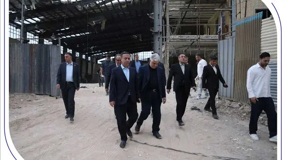 بازدید سرپرست بانک صادرات ایران از کارخانه آسیب‌دیده از جنگ؛ تأکید بر نقش بانک صادرات ایران در نوسازی اقتصاد پس از جنگ و اشتغال‌زایی پایدار