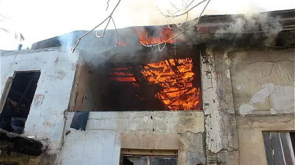 آتش سوزی وحشتناک در قلب بازار لاستیک تهران + عکس ها