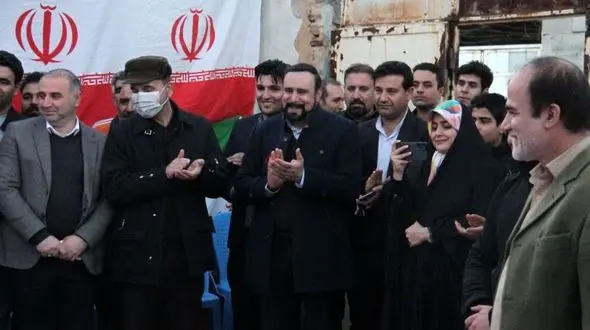 شادی در دل محروم ترین نقطه کرمانشاه/ شهردار، میزبان سفره پرمهر کودکان ملاحسینی+ عکس