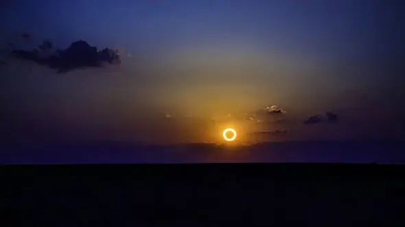 خورشید گرفتگی فردا 20 خرداد رخ می دهد 