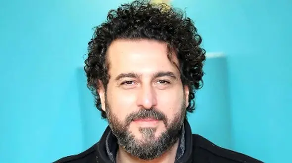 روایت صادقانه محسن کیایی، مجری برنامه 1001: "من مریض بودم و همیشه مورد شماتت قرار می‌گرفتم"/ داستان چی بوده؟ + ویدیو