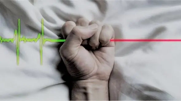 مرد شیرازی خودش را از پنکه سقفی آویزان کرد /  شهرقدیم لار در شوک