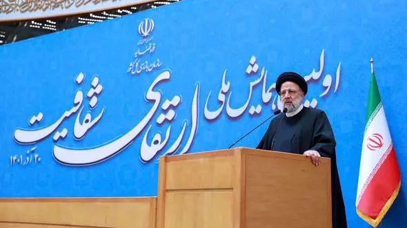 دزد دزد گفتن برای مردم اطمینان ایجاد نمی‌کند / باید از دولت الکترونیک به دولت هوشمند حرکت کنیم