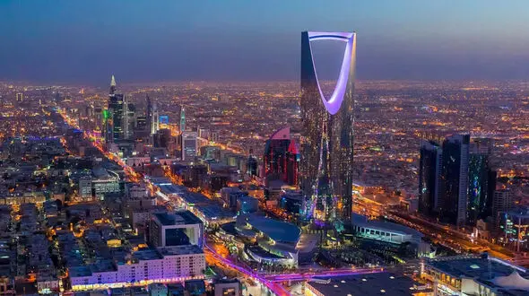 قطع ناگهانی برق در عربستان / علت این حادثه مشخص نیست